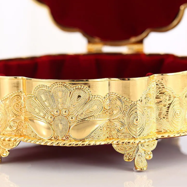 Gold Peacock Round Jewelry Box